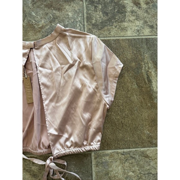 Skims Woven Shine Stretch Satin Crop Top Pink Sand Size Small - Picture 7 of 9